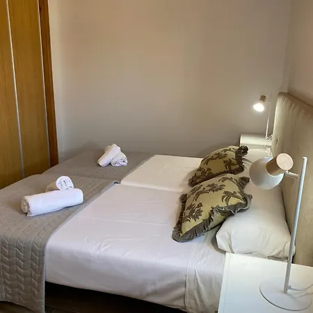 R2r - - C20d03 Apartment