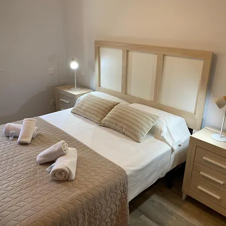 R2r - - C20d03 Apartment *